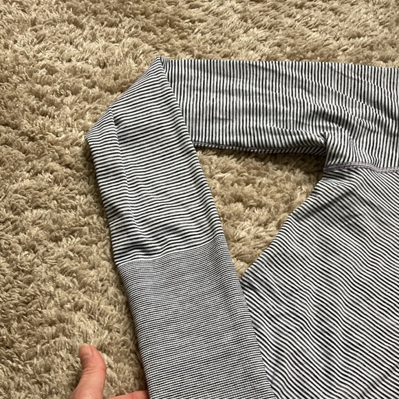 Lululemon Swifty Long Sleeve - Picture 3 of 7